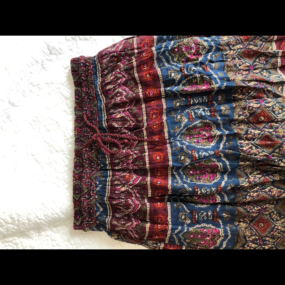 Abercrombie & Fitch boho maxi skirt. Flowy summer vibes! Size XS